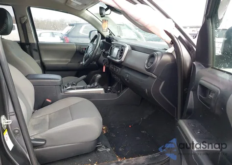 2018 Toyota Tacoma Sr5 V6 z USA, uszkodzony, nr VIN 3TMCZ5AN8JM179347